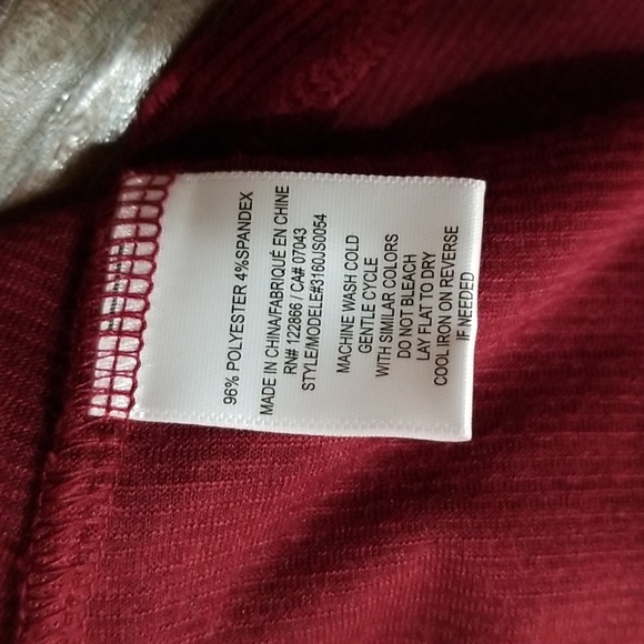 (L) Chenault Ribbed Turtleneck Velvet Top Holiday Occasion Modest Soft Festive - Picture 7 of 9